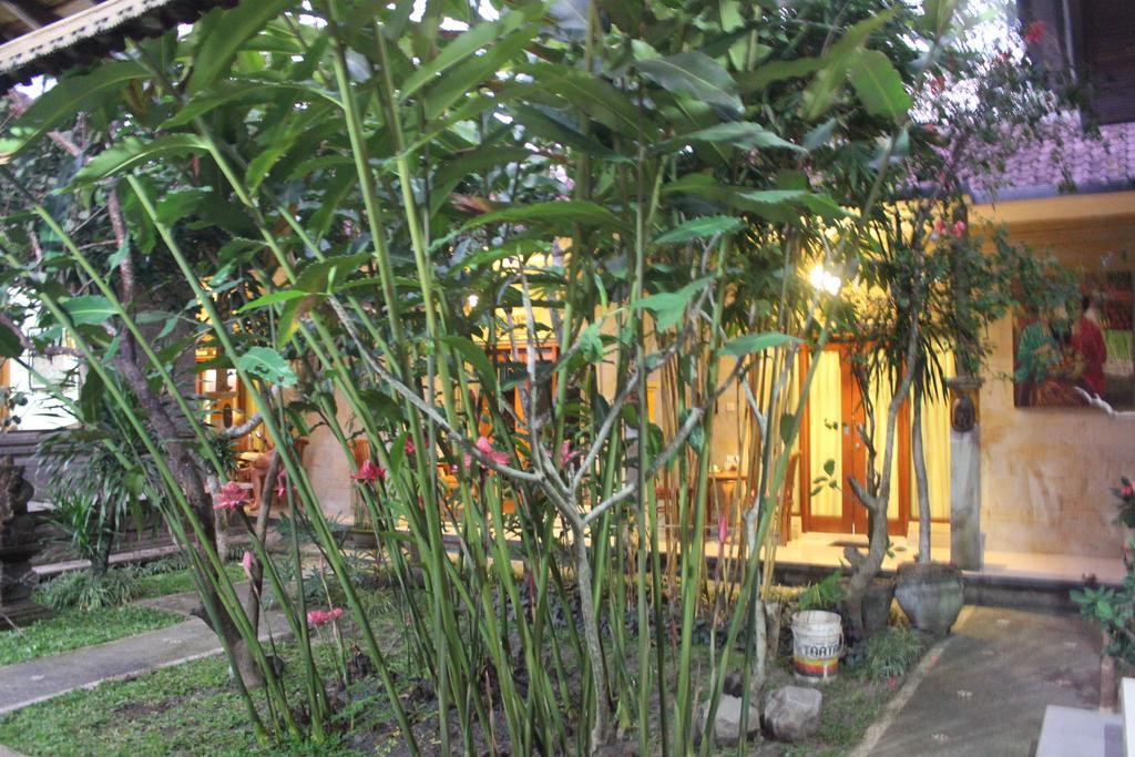Hotel Tagel Karsa House Ubud Esterno foto